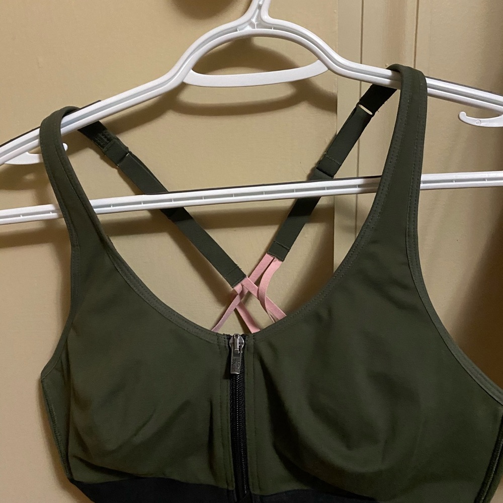 VS Sport bra. Excellent condition